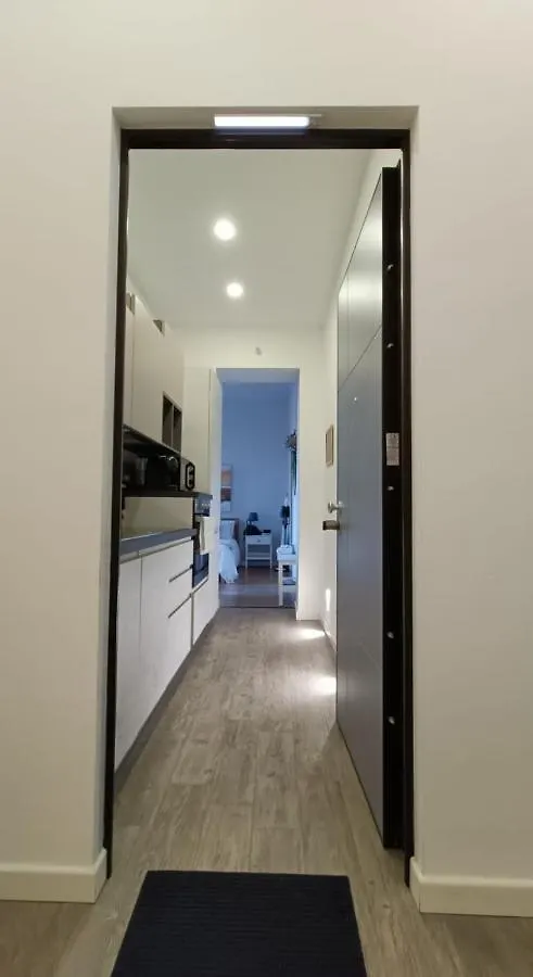 A Look From The Window Διαμέρισμα Μιλάνο 0*,